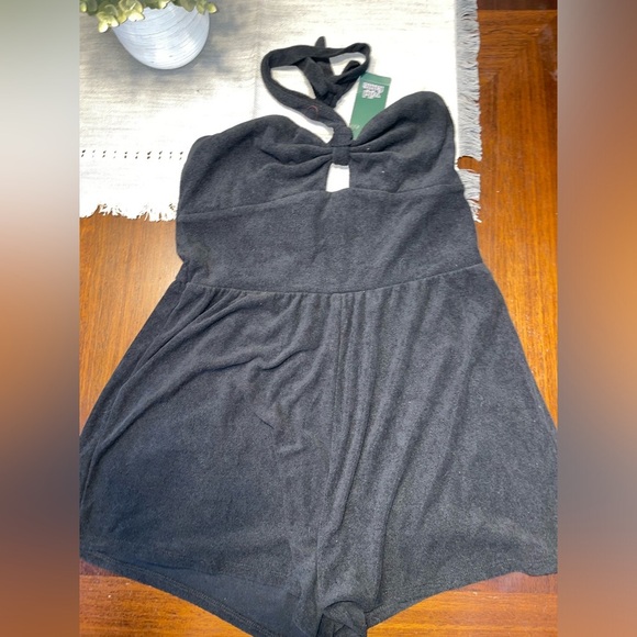 new size medium womans black romper - Picture 1 of 1